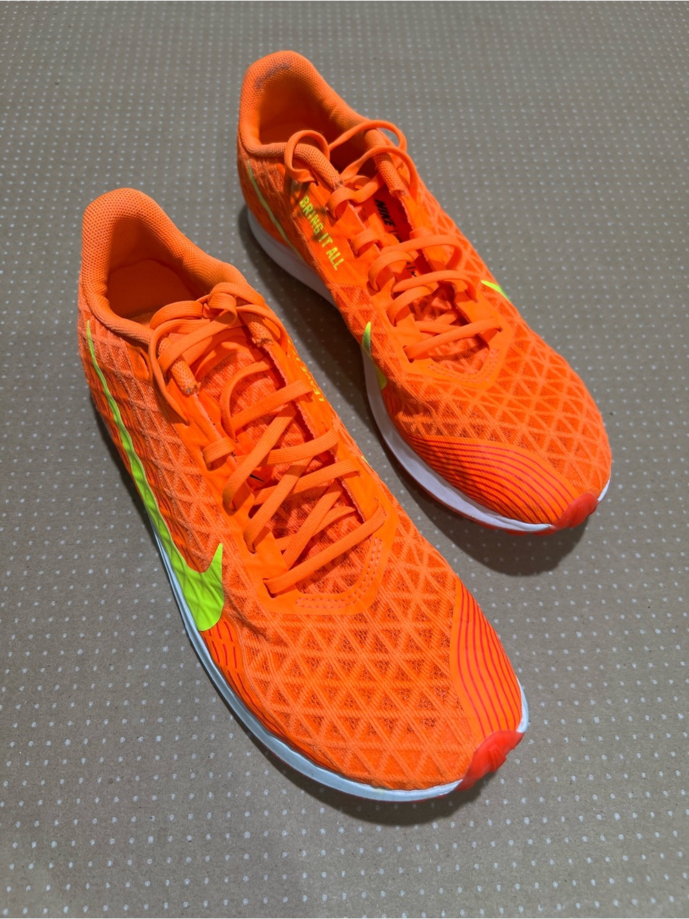 Nike Zoom Rival XC Women Neon Orange Sneakers with Lime Swoosh W6.5